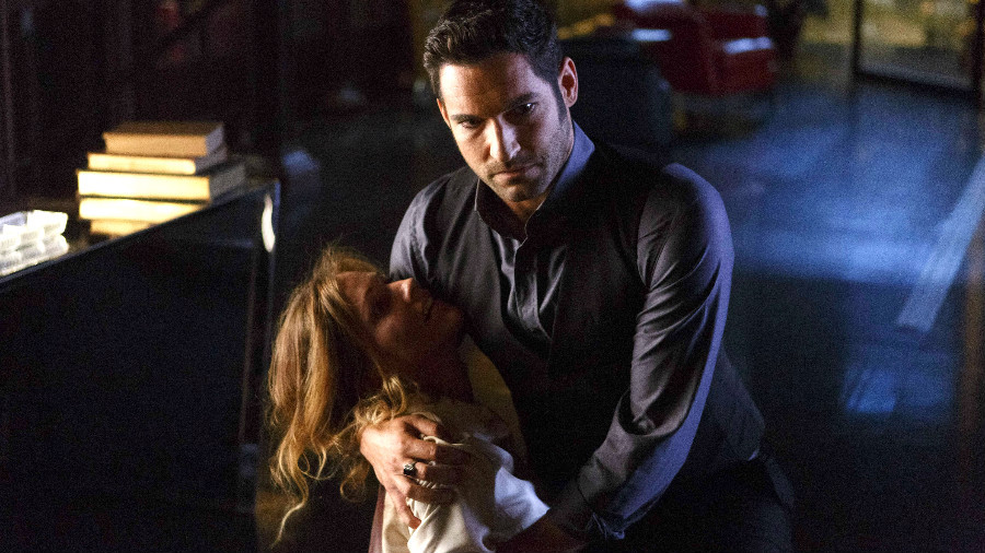 tom-ellis-tricia-helfer-lucifer-fox